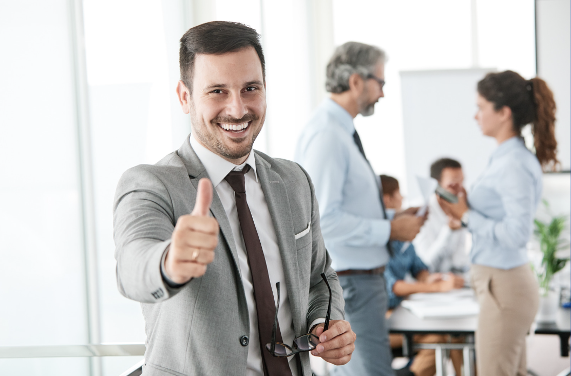 Strategic advisory session in a high-tech conference room